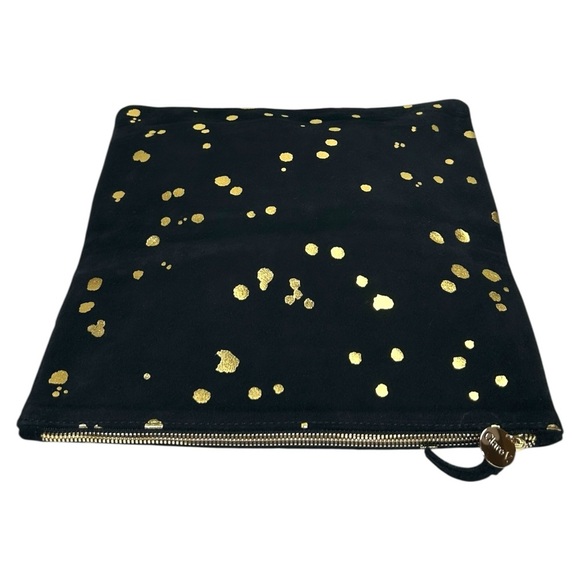 Clare V. - Women’s ‘Margot’ Fold-Over Suede Clutch Bag in Black, Gold, One Size - Picture 8 of 12